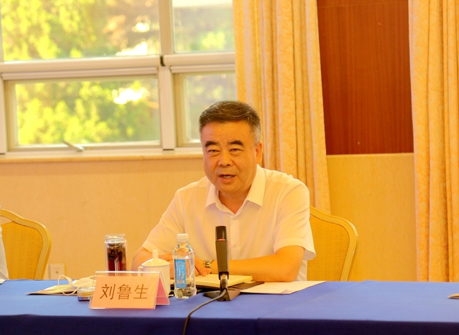 市政府与我校区合作建立水处理新技术产业化与水污染防治威海实验基地